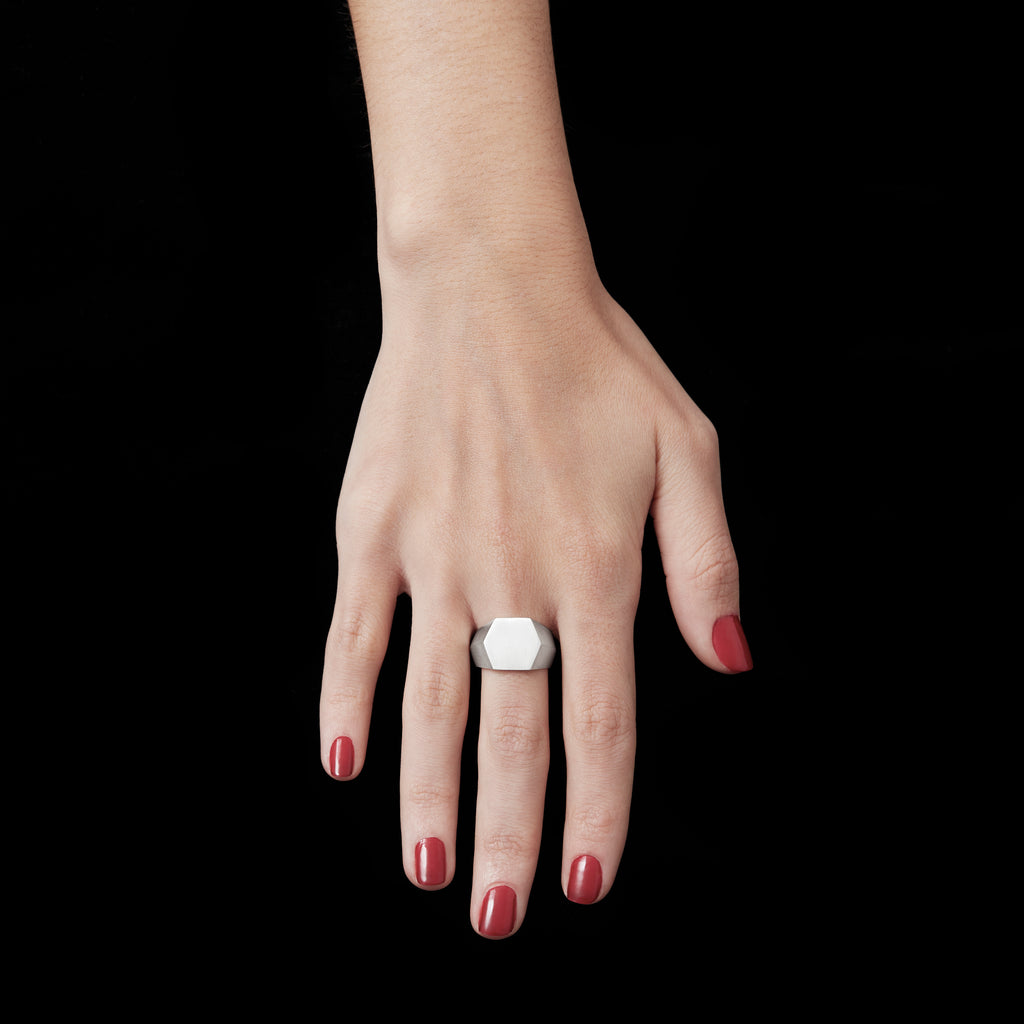 Hexagon Signet